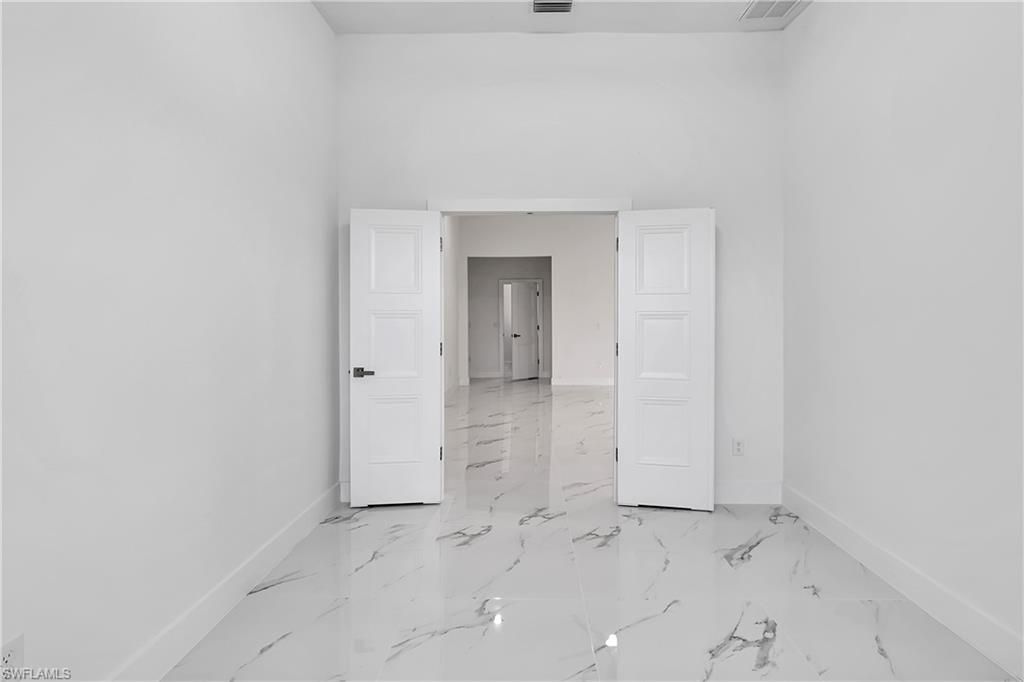 18716 Ensenada Dr, Naples, FL 34114 Photo