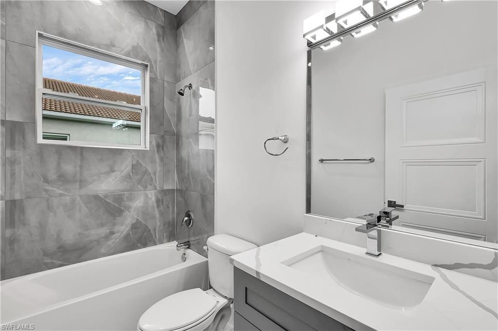 18716 Ensenada Dr, Naples, FL 34114 Photo
