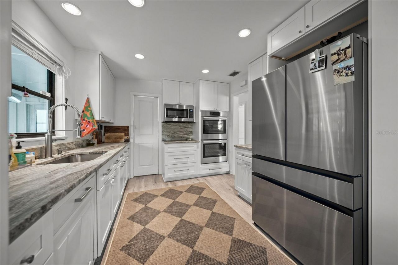 2616 Martin Street, Sarasota, FL 34237 Photo