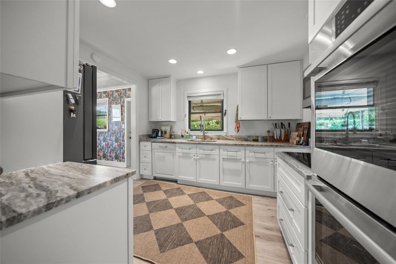 2616 Martin Street, Sarasota, FL 34237 Photo