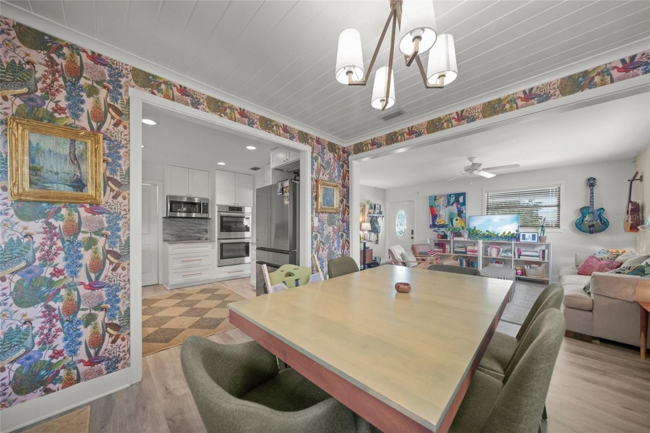 2616 Martin Street, Sarasota, FL 34237 Photo