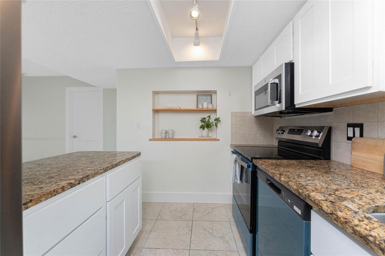 1080 Bal Harbor Boulevard, Unit 1A, Punta Gorda, FL 33950 Photo