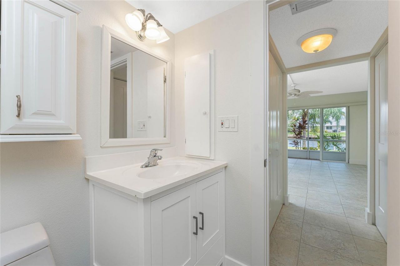 1080 Bal Harbor Boulevard, Unit 1A, Punta Gorda, FL 33950 Photo