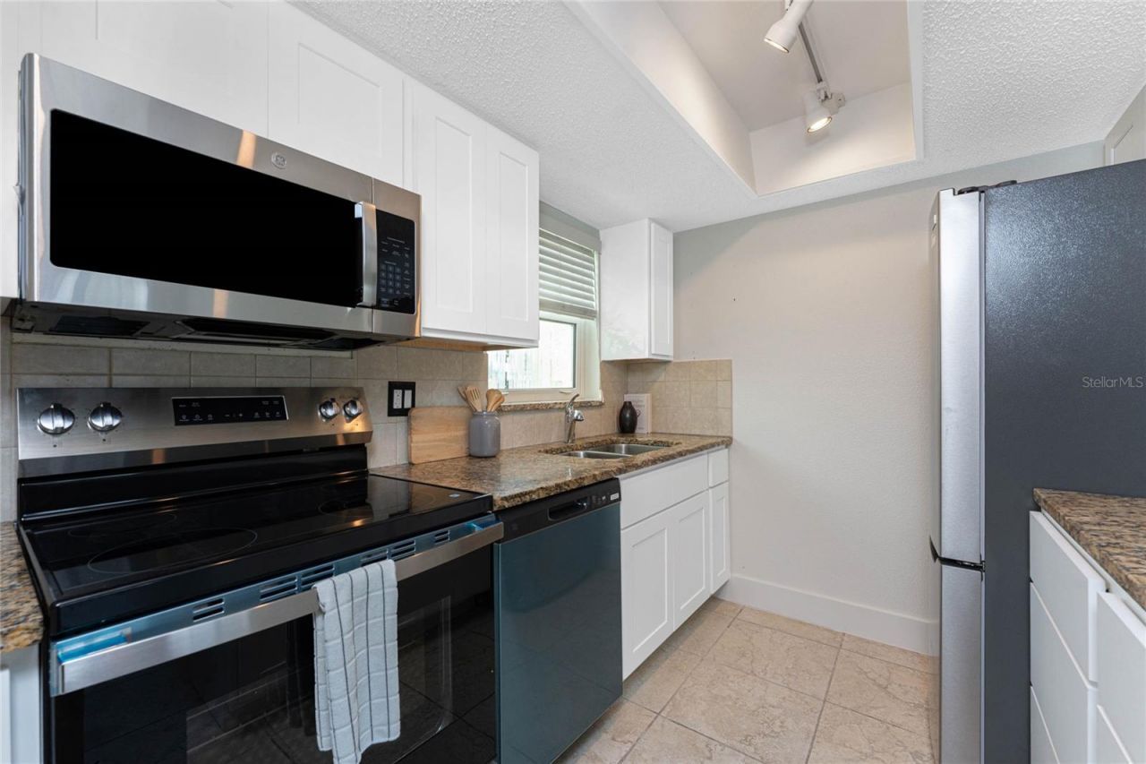 1080 Bal Harbor Boulevard, Unit 1A, Punta Gorda, FL 33950 Photo