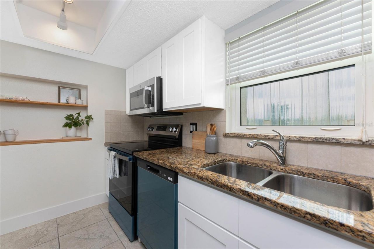 1080 Bal Harbor Boulevard, Unit 1A, Punta Gorda, FL 33950 Photo