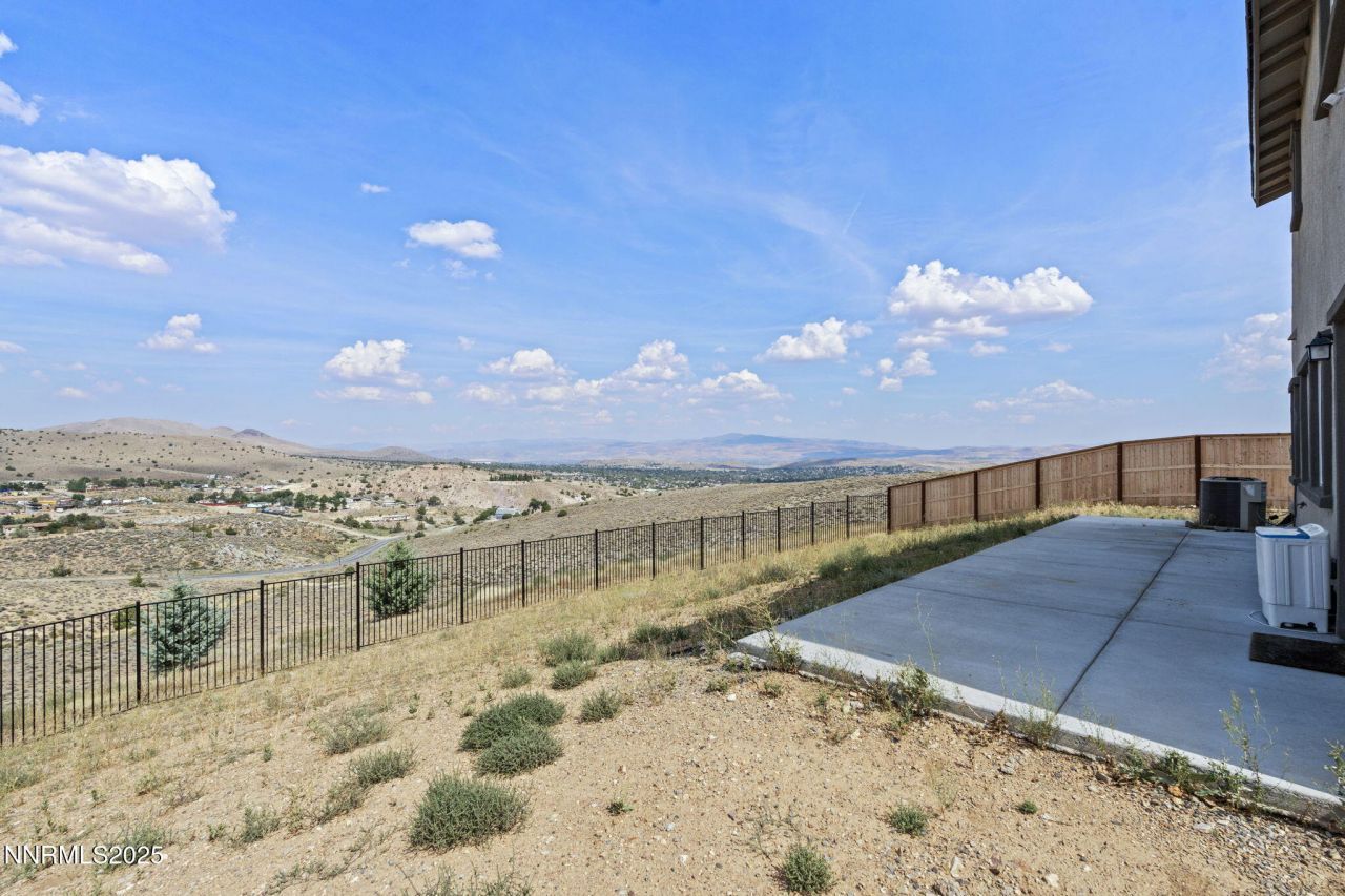 2105 Painted Sky Way, Sun Valley, NV 89433 Photo