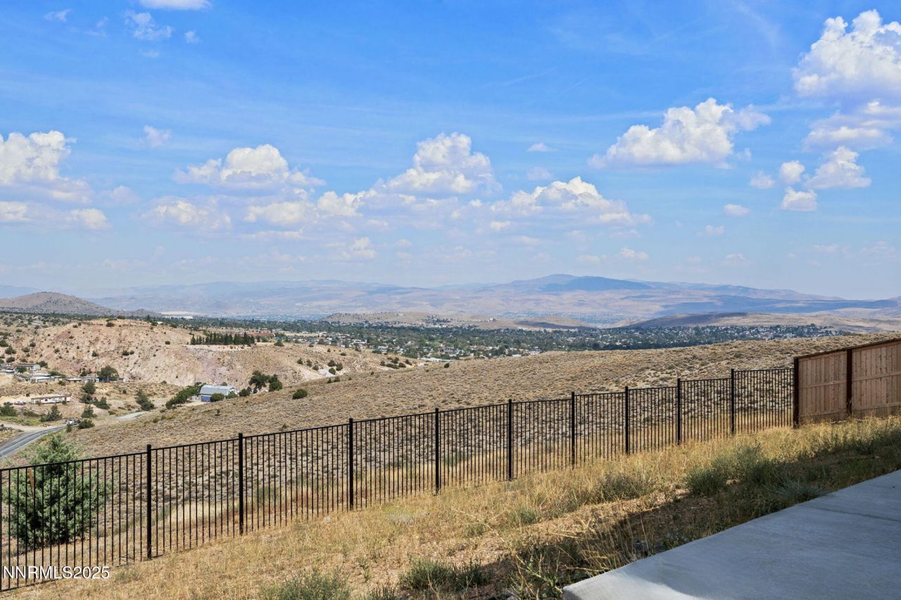 2105 Painted Sky Way, Sun Valley, NV 89433 Photo