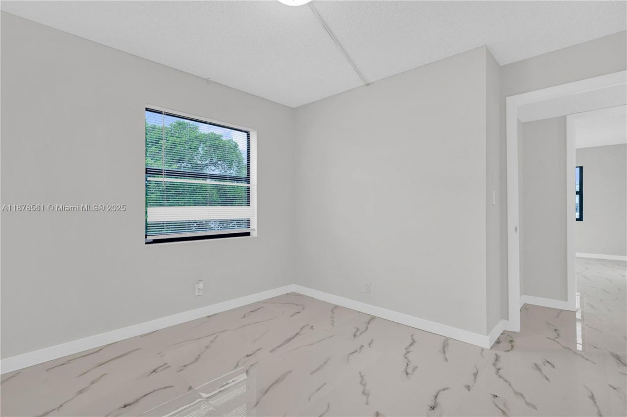 9355 SW 8th St, Unit 425, Boca Raton, FL 33428 Photo