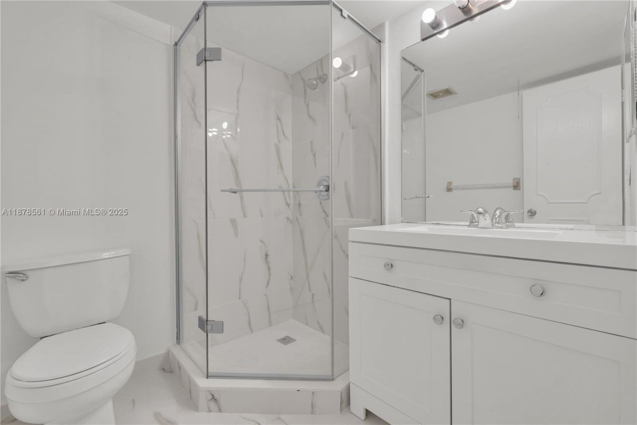 9355 SW 8th St, Unit 425, Boca Raton, FL 33428 Photo