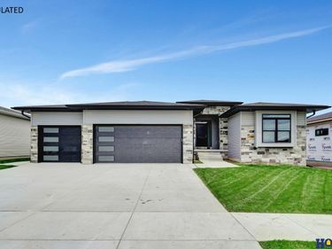 9500 S 82nd Street, Lincoln, NE 68516