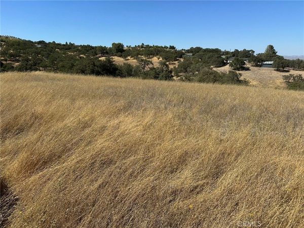 350 Robles Road, Paso Robles, CA 93446