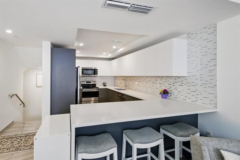 700 NE 14th Ave, Unit 208, Fort Lauderdale, FL 33304 Photo