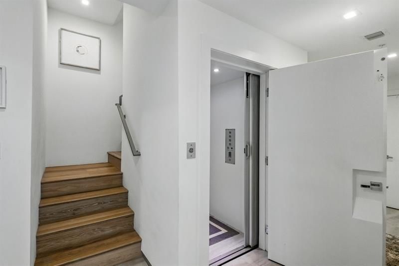 700 NE 14th Ave, Unit 208, Fort Lauderdale, FL 33304 Photo