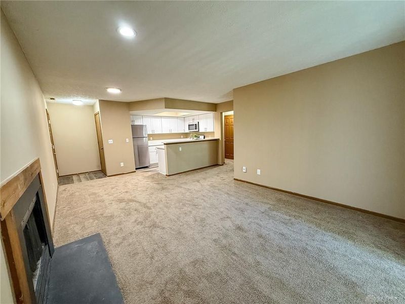 2744 Greystone Drive, Unit E, Columbus, OH 43220 Photo 15