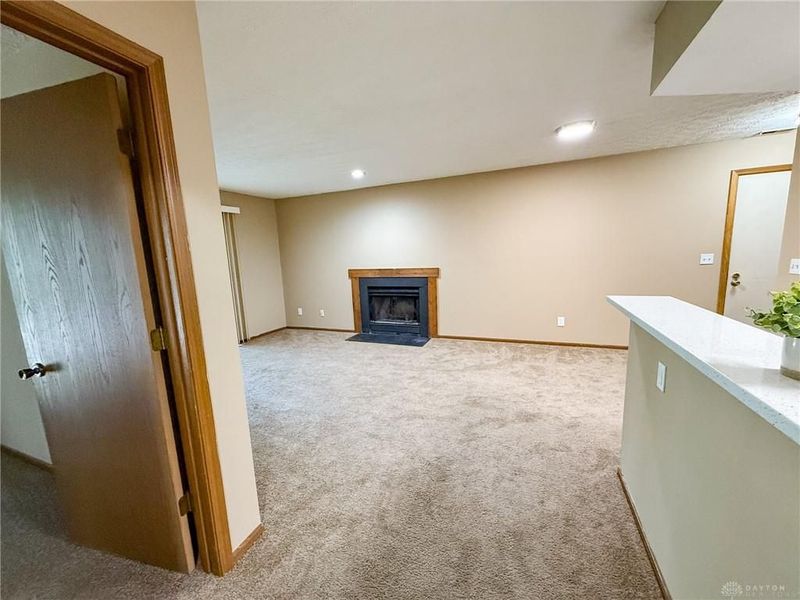 2744 Greystone Drive, Unit E, Columbus, OH 43220 Photo 20