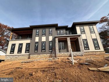 401 OLD COURTHOUSE ROAD NE, VIENNA, VA 22180