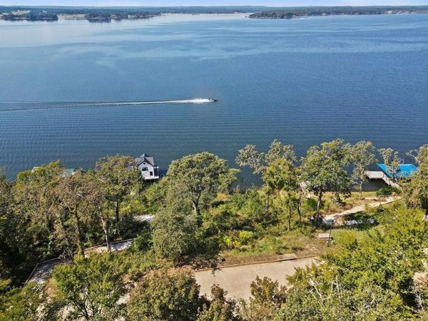 143 N Lake Bluff Drive , Bullard, TX 75757