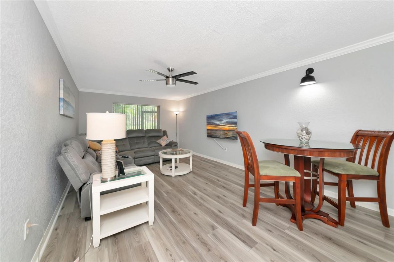 966 La Costa Circle, Unit 5, Sarasota, FL 34237 Photo