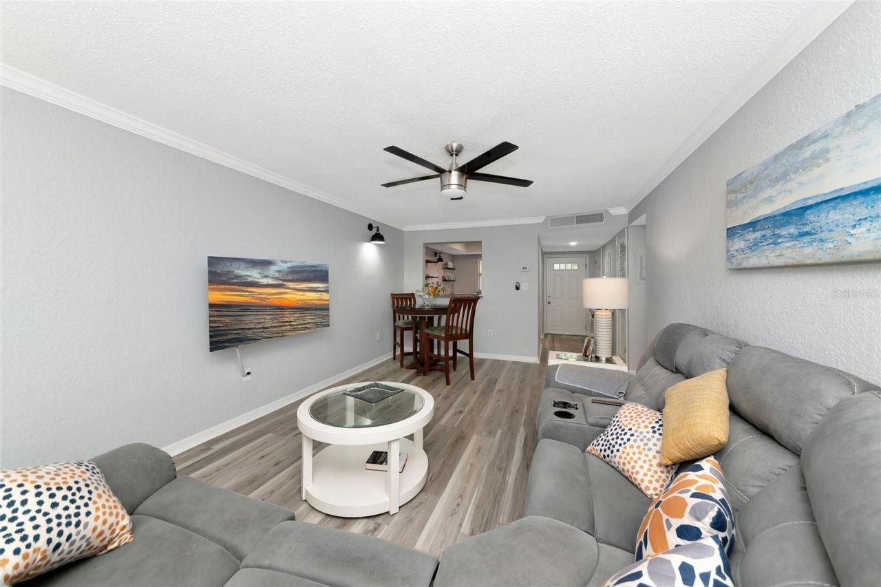 966 La Costa Circle, Unit 5, Sarasota, FL 34237 Photo