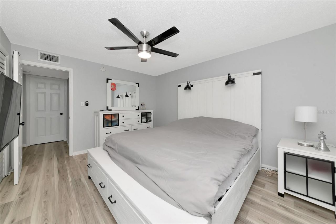 966 La Costa Circle, Unit 5, Sarasota, FL 34237 Photo