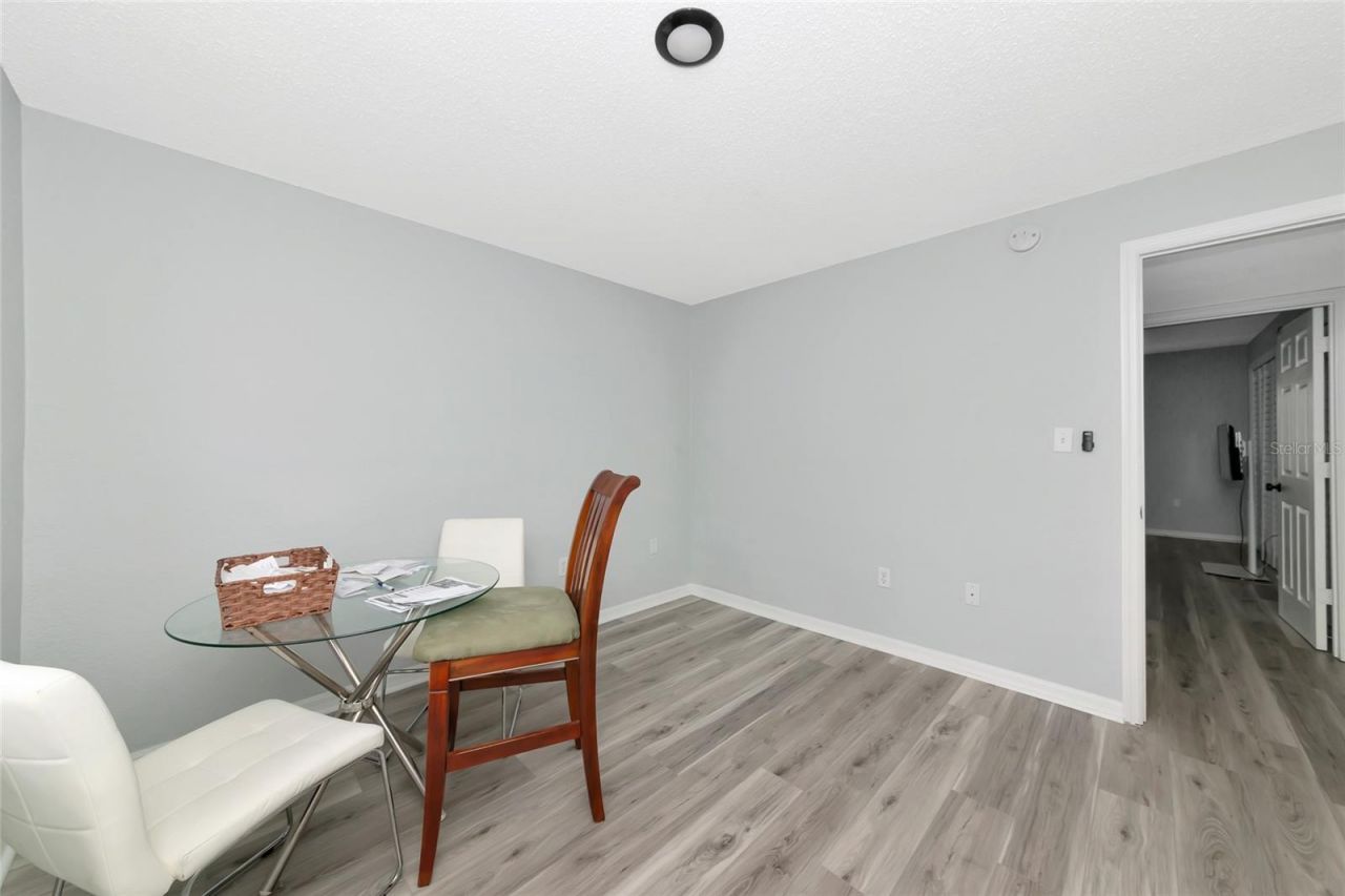 966 La Costa Circle, Unit 5, Sarasota, FL 34237 Photo