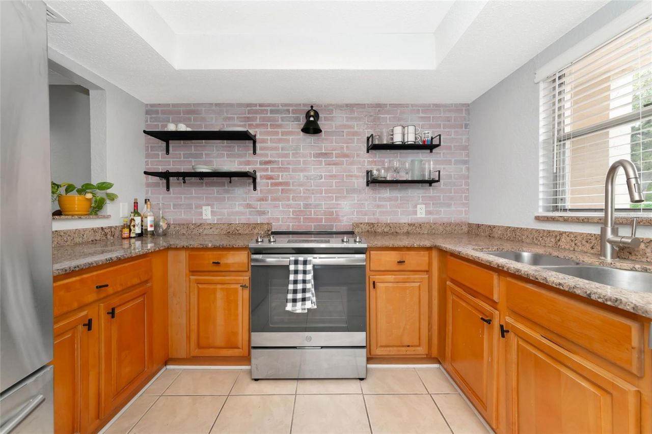 966 La Costa Circle, Unit 5, Sarasota, FL 34237 Photo