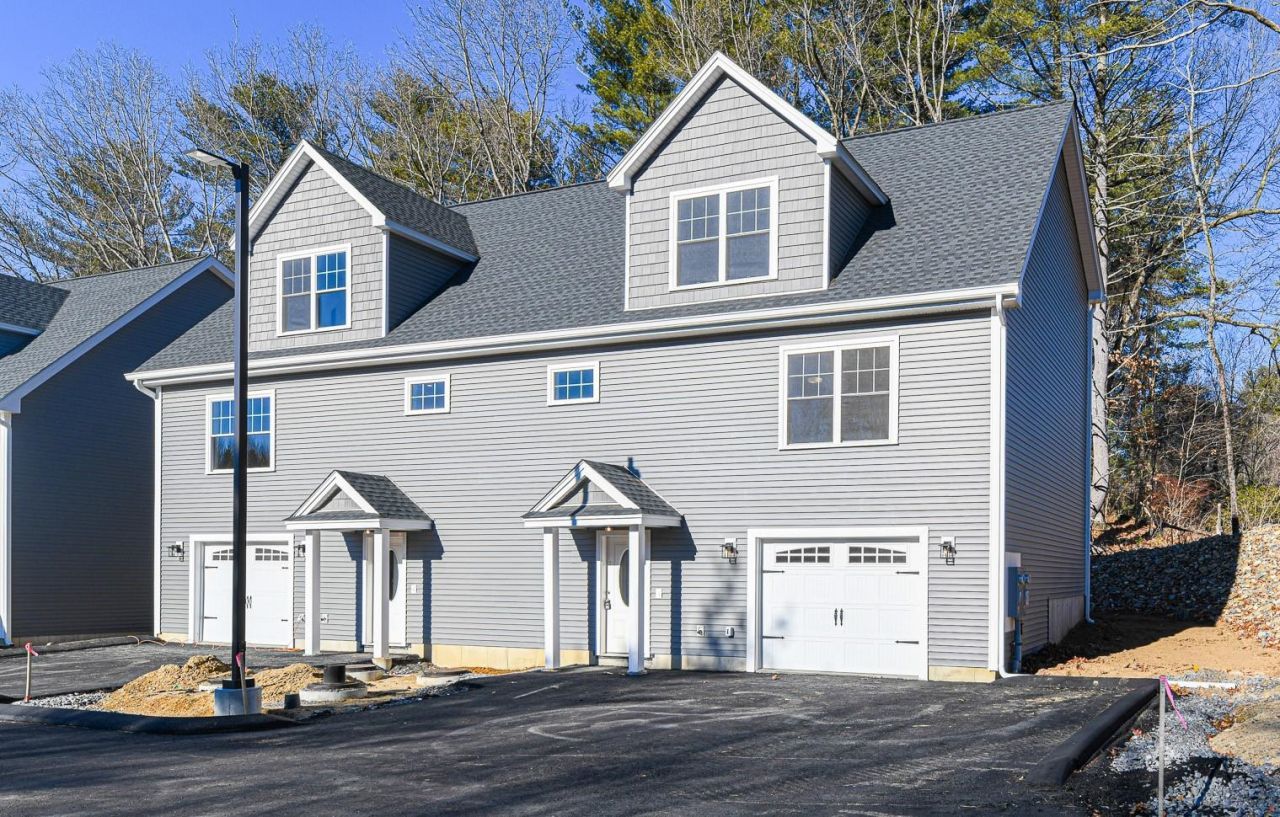 7 Delphi Way, Londonderry, NH 03053 Main Photo