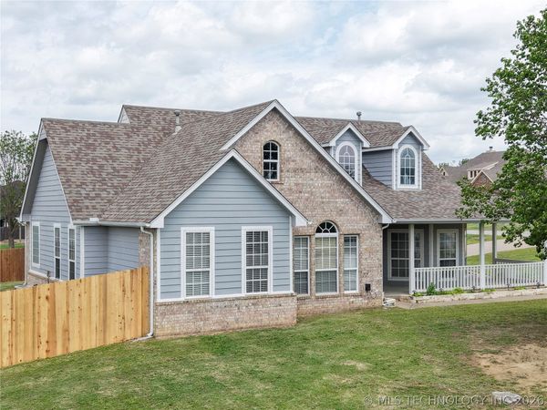 814 S Tall Chief Avenue, Skiatook, OK 74070