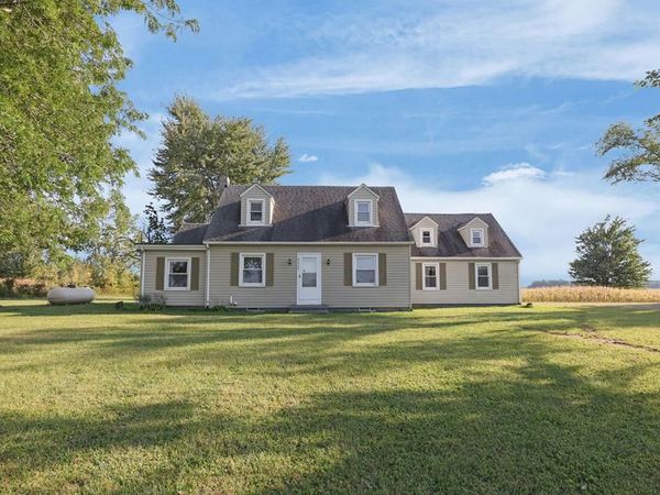 5263 Lincoln Highway, Crestline, OH 44827