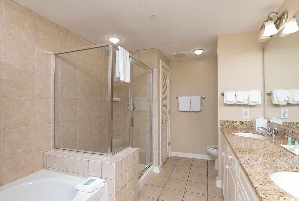 9994 Beach Club Dr. Photo 13