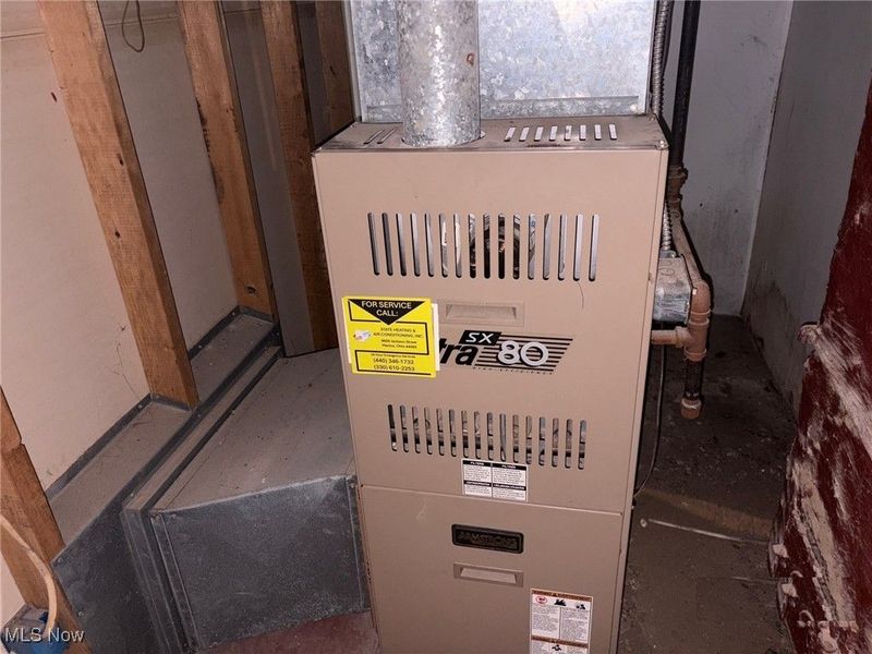 9921 Hampden Avenue, Cleveland, OH 44108 Photo 11