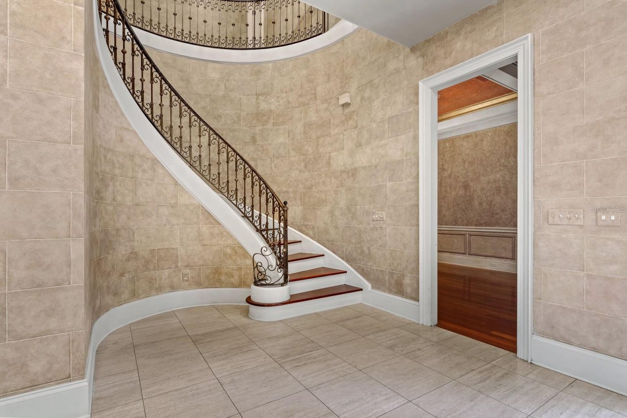 1029 Royal Pass Road, Tampa, FL 33602 Photo