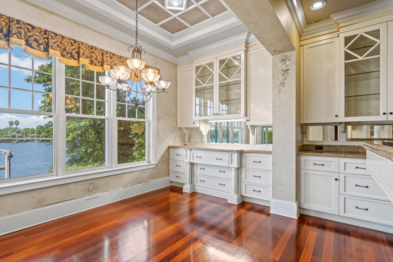 1029 Royal Pass Road, Tampa, FL 33602 Photo