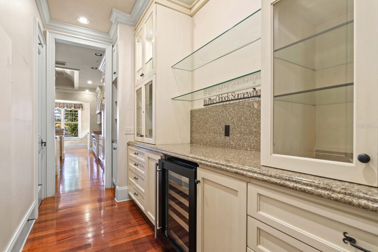 1029 Royal Pass Road, Tampa, FL 33602 Photo