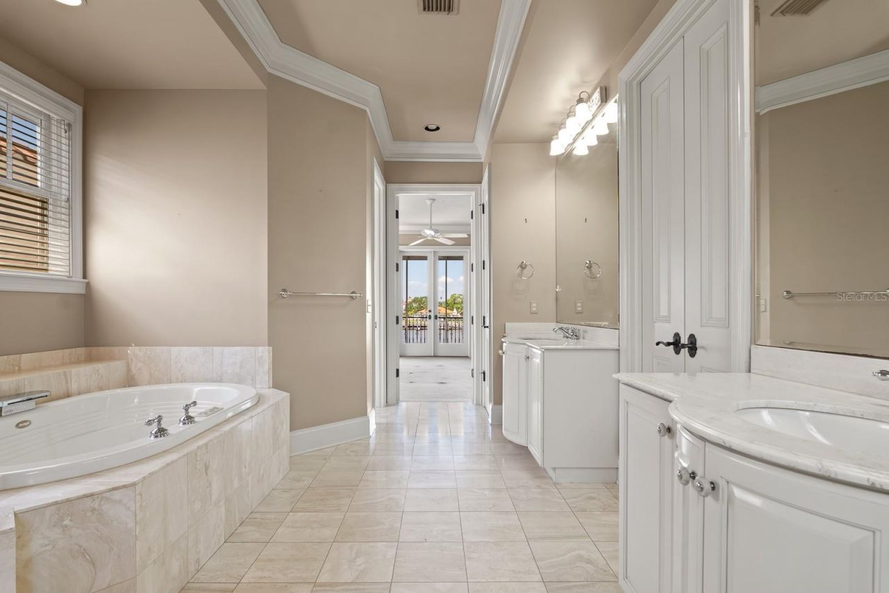 1029 Royal Pass Road, Tampa, FL 33602 Photo