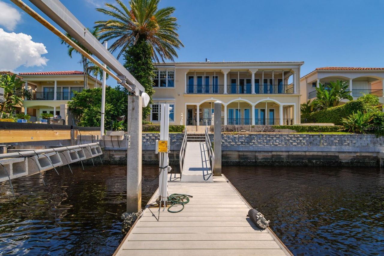 1029 Royal Pass Road, Tampa, FL 33602 Photo