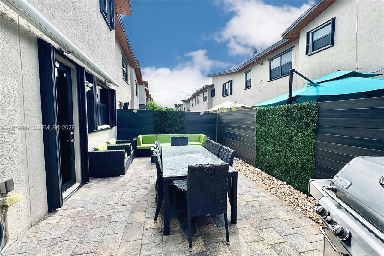 10578 NW 81st Ter, Doral, FL 33178 Photo