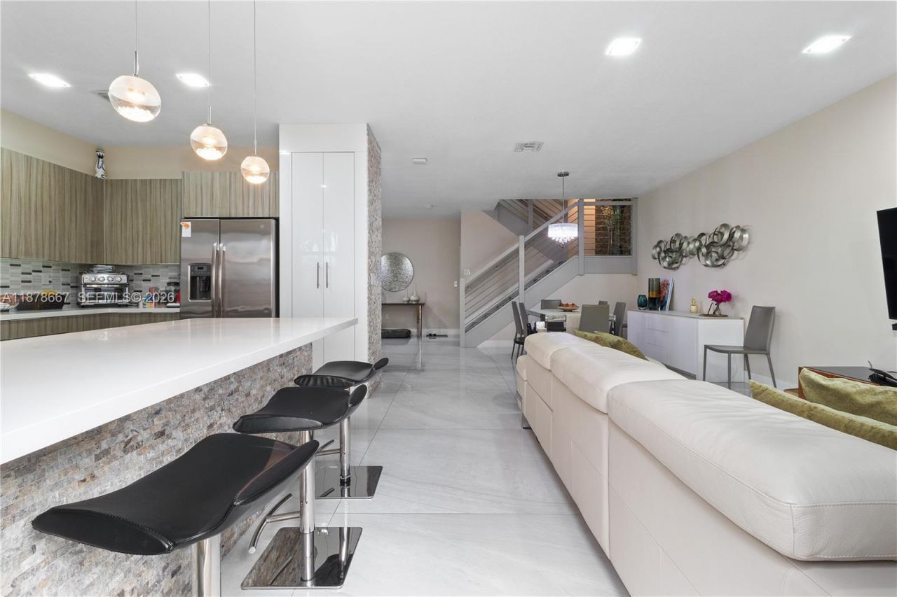 10578 NW 81st Ter, Doral, FL 33178 Photo