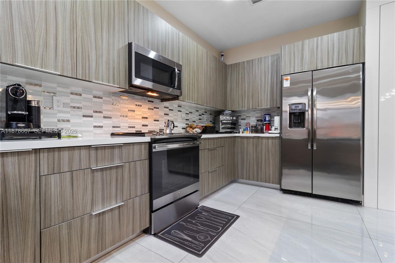 10578 NW 81st Ter, Doral, FL 33178 Photo