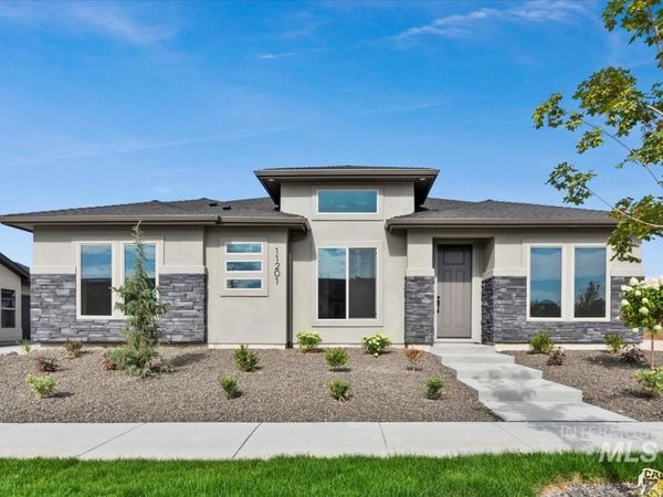 11201 S Corballis Ln, Kuna, ID 83634