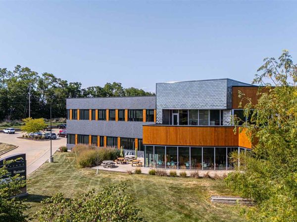 2451 Oakdale Blvd, Unit 204, Coralville, IA 52241