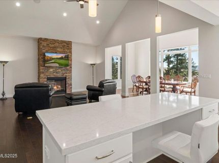 20600 Chanson Way, Reno, NV 89511 Photo