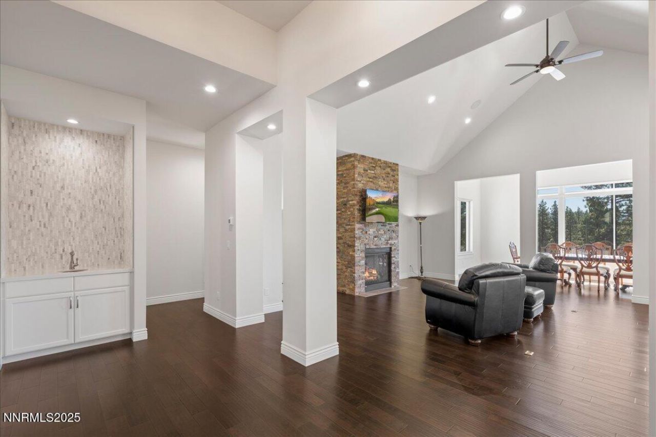 20600 Chanson Way, Reno, NV 89511 Photo