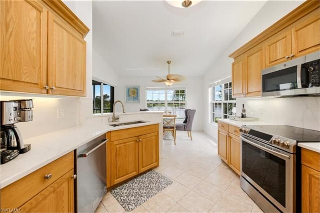 5892 Three Iron Dr, Unit 1504, Naples, FL 34110 Photo