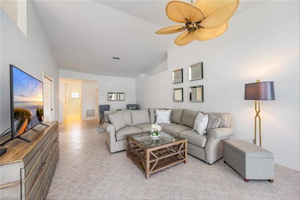 5892 Three Iron Dr, Unit 1504, Naples, FL 34110 Photo