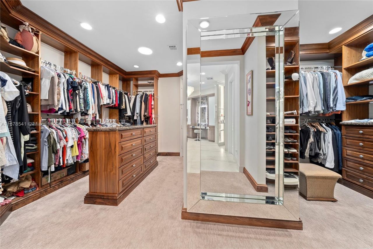 2770 NE 23rd St, Pompano Beach, FL 33062 Photo