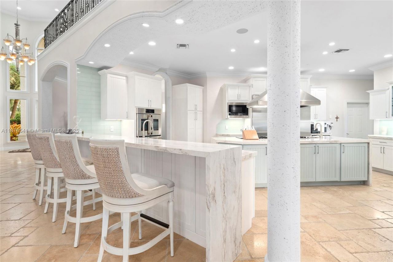 2770 NE 23rd St, Pompano Beach, FL 33062 Photo