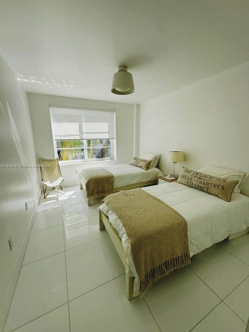 1460 Ocean Dr, Unit 303, Miami Beach, FL 33139 Photo