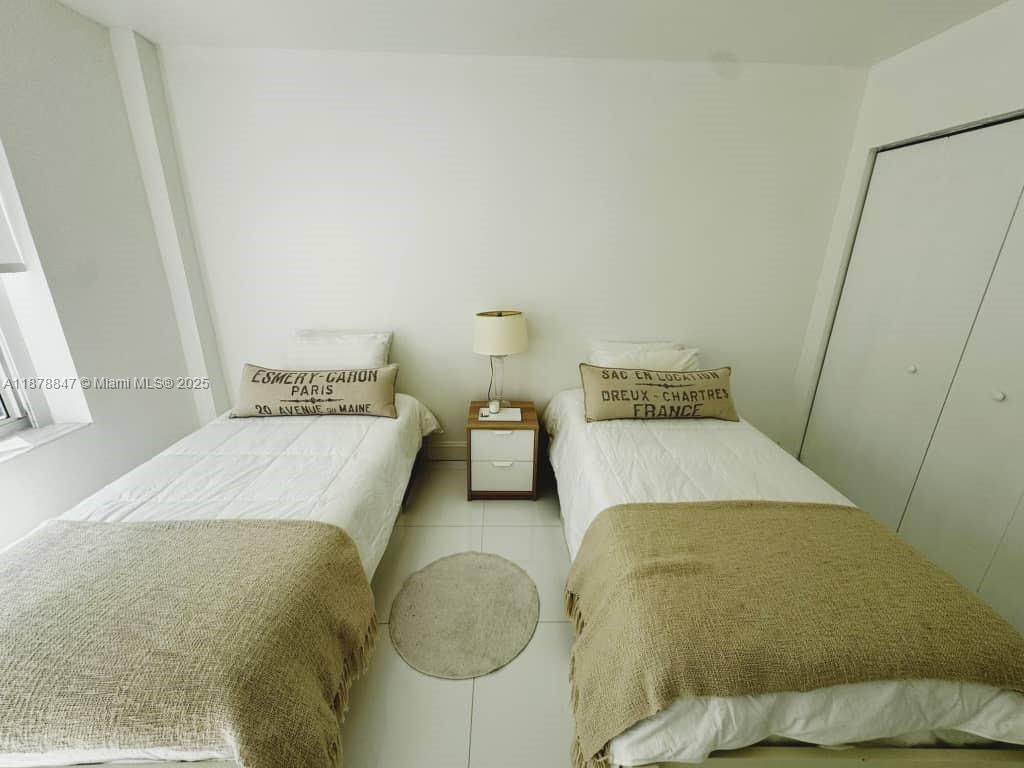 1460 Ocean Dr, Unit 303, Miami Beach, FL 33139 Photo