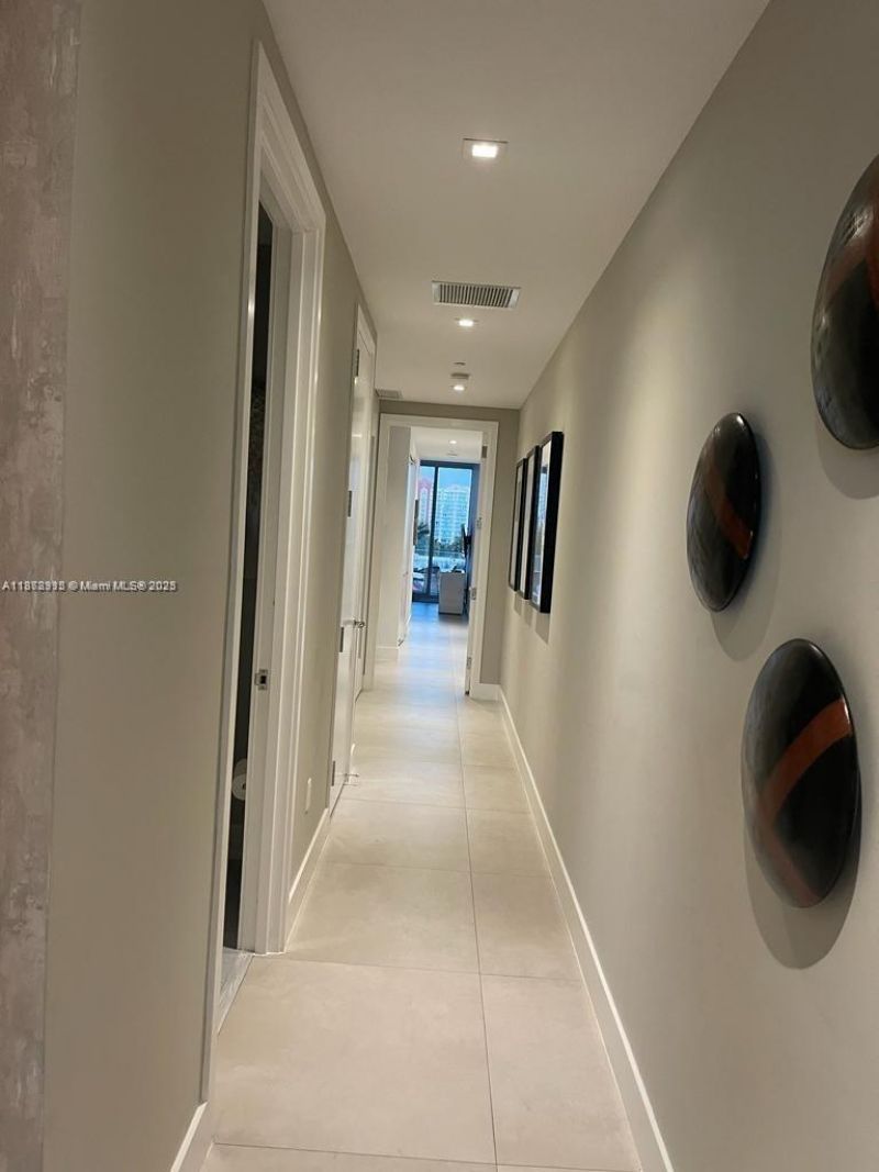 16901 Collins Ave, Unit 502, Sunny Isles Beach, FL 33160 Photo